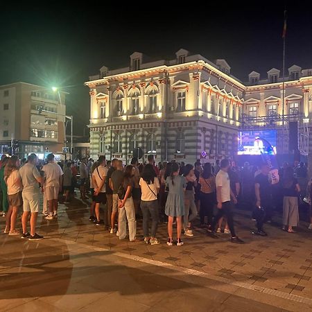 Central Trei Camere Bacau Exterior photo
