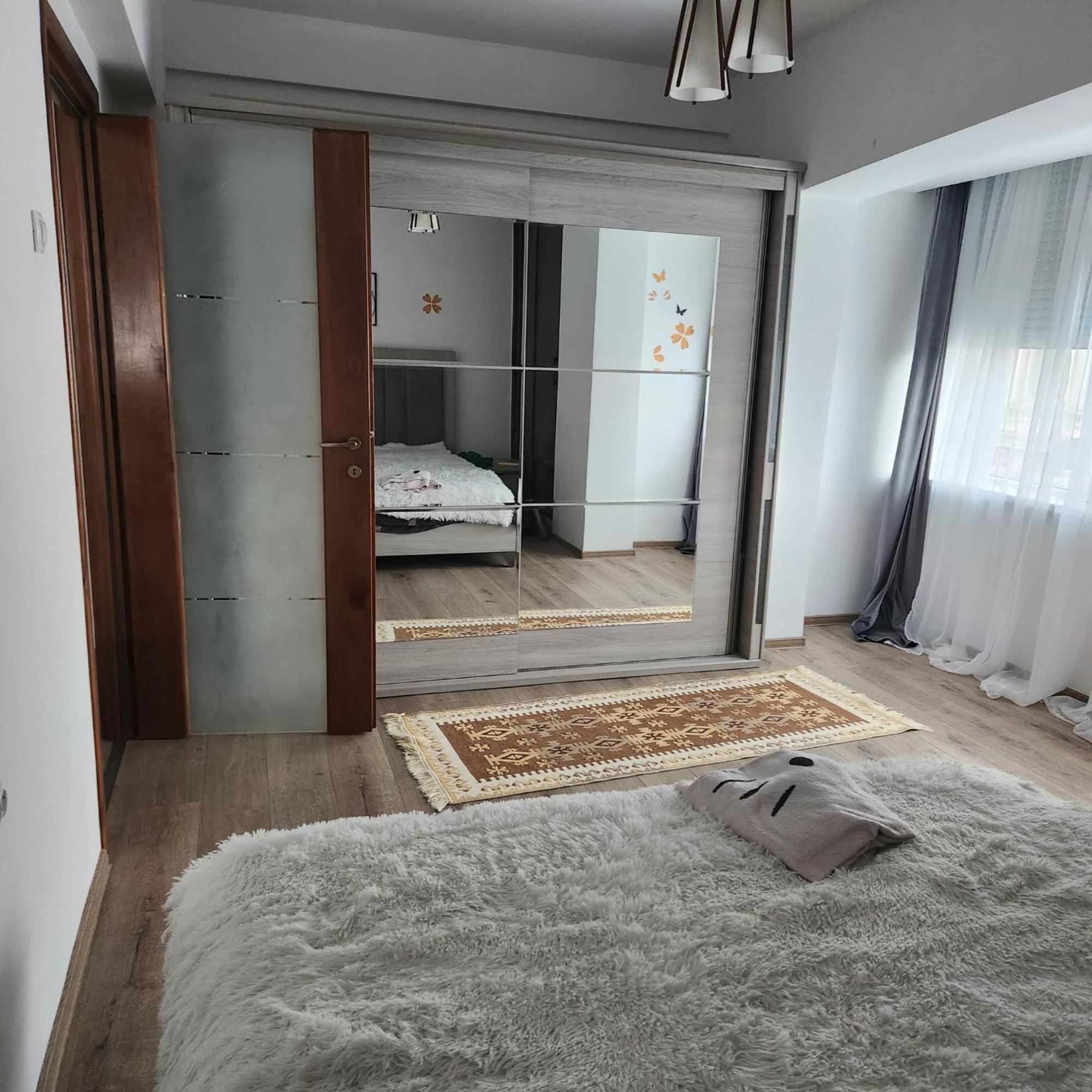 Central Trei Camere Bacau Exterior photo